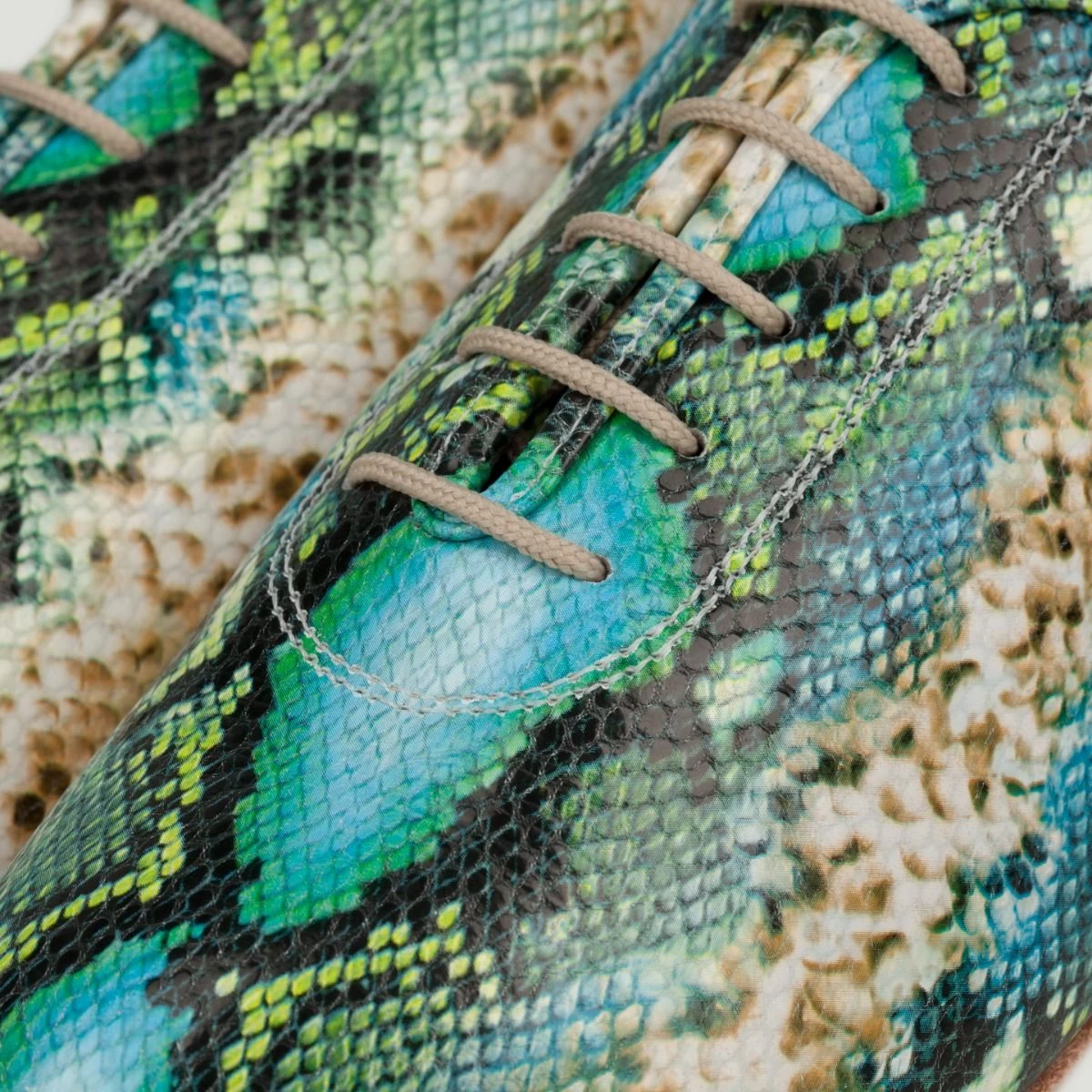 Style 1326 - Blue Snake - Image 4